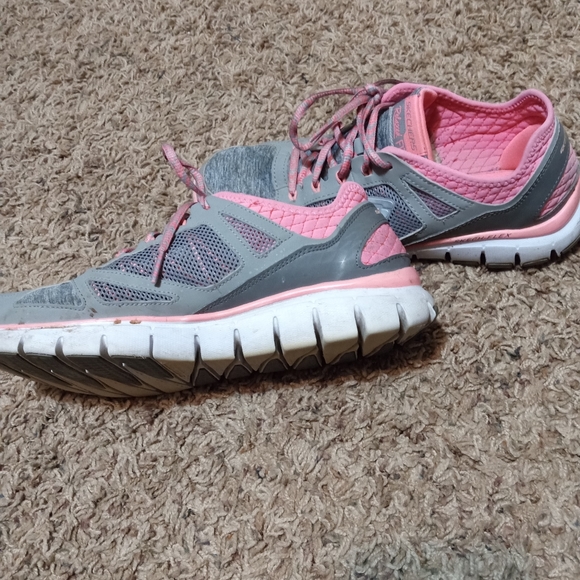 Women’s Skechers Skech-Flex Sneakers. Size 8 - Picture 2 of 5
